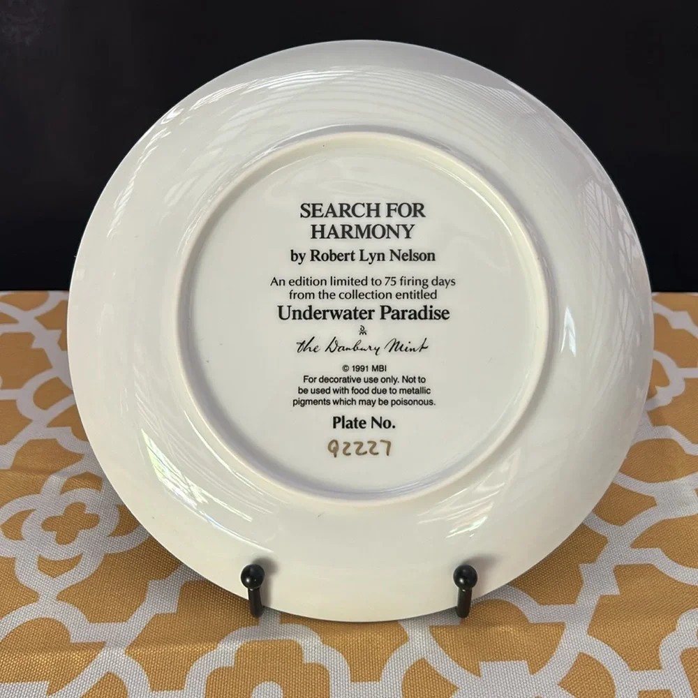 Darby Mint Search for Harmony by Robert Lyn Nelson. Underwater Paradise. - Picture 2 of 3